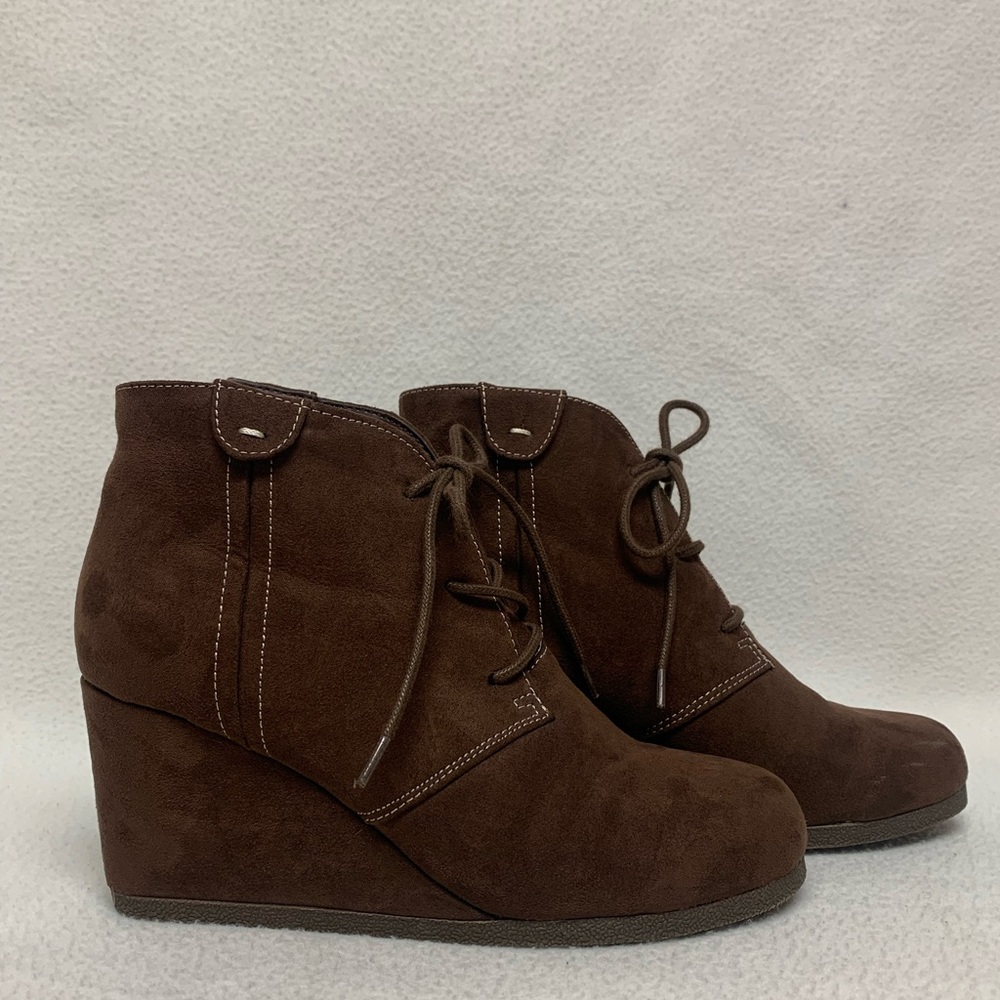 Brown wedged boots